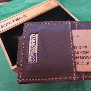 Stetson Genuine Leather Money Clip  New in Wooden box